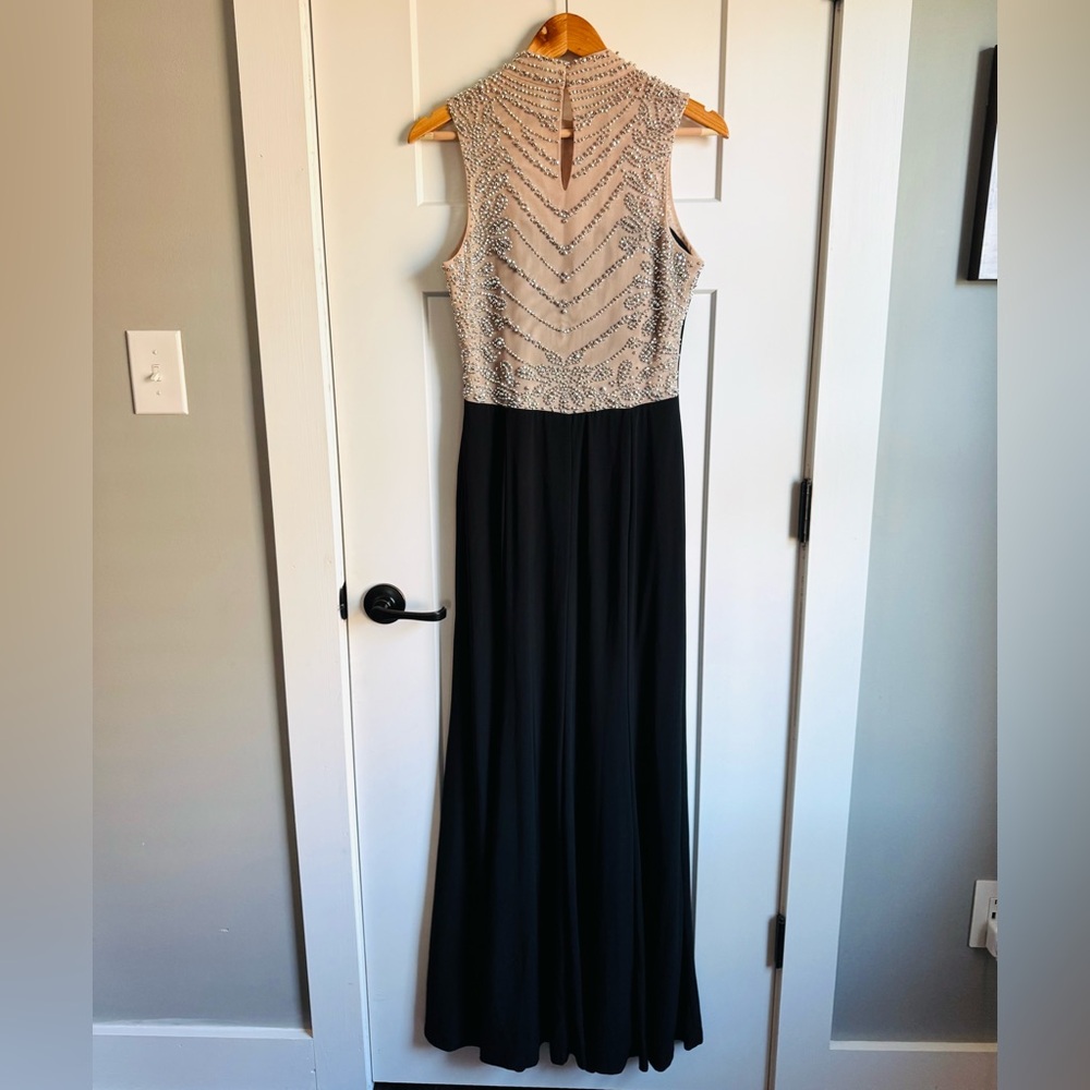 CACHET Evening Gown Dress - Picture 4 of 10